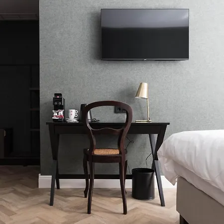 Ysbrantsz Boutique 3*