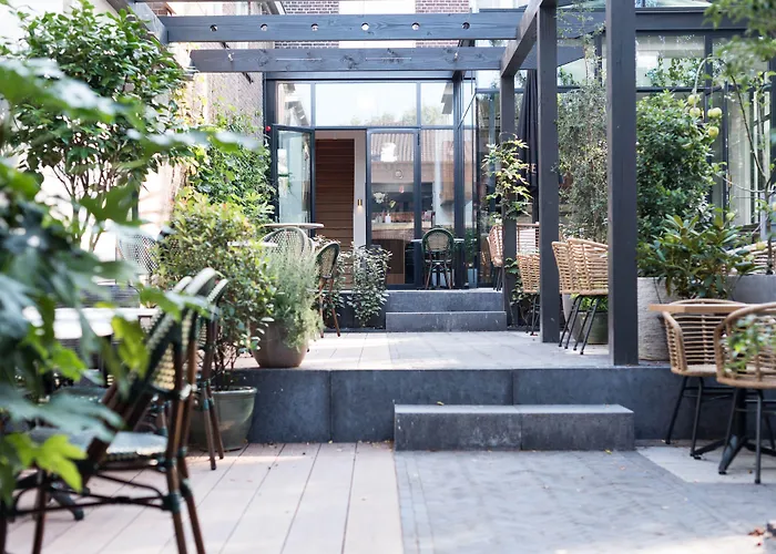 Ysbrantsz Boutique 3*