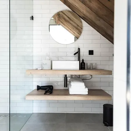 Ysbrantsz Boutique ホールン