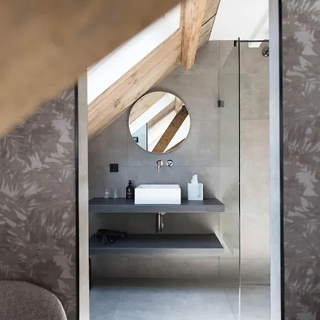 Ysbrantsz Boutique ホールン